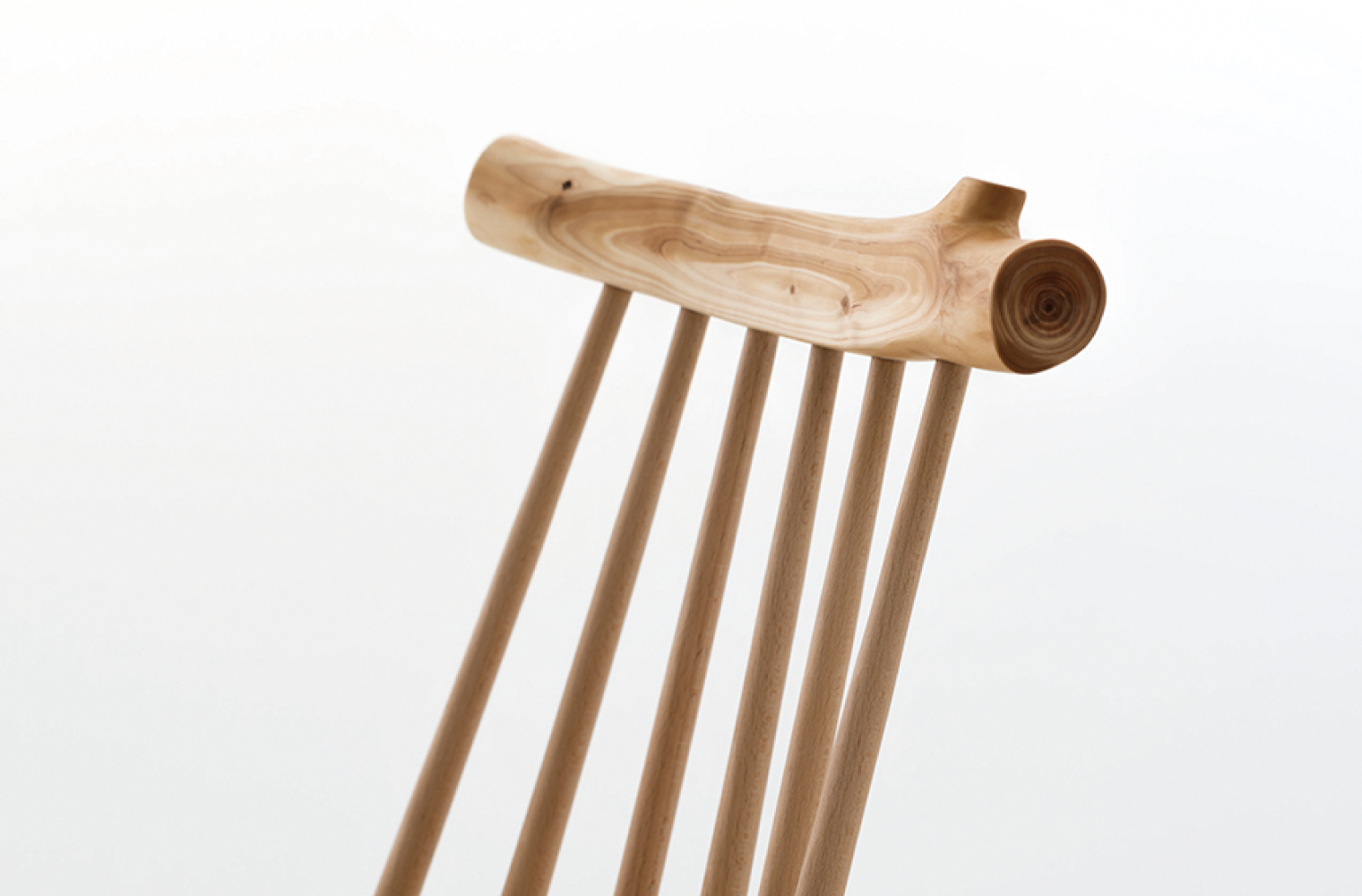 枝の家具(kinoe)