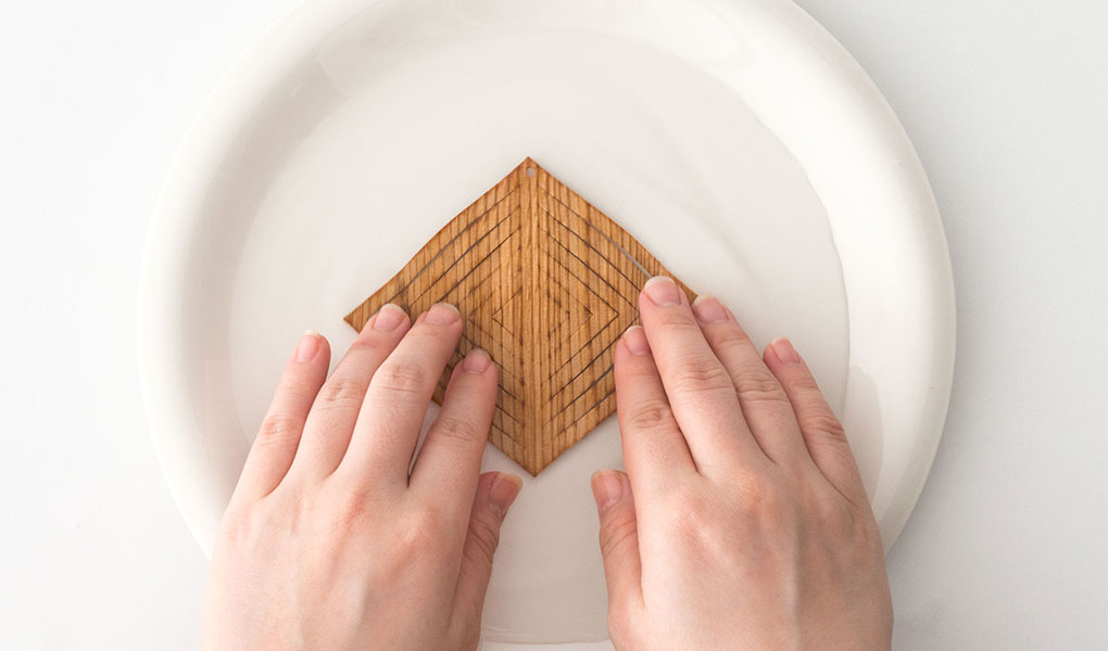 ESSENTIAL OIL ＆ AROMA GOODS アロマオーナメント | 飛騨産業