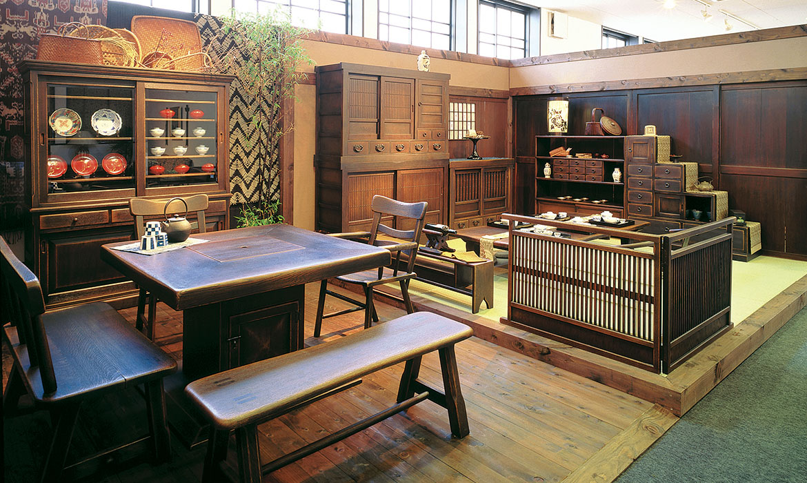 JAPAN PROVINCIAL 飾り棚 | 飛騨産業株式会社【公式】 | 飛騨の家具 