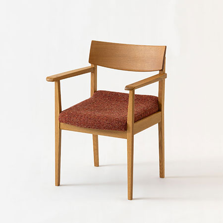 腰にやさしい椅子 アームチェア（フライクライン360°タイプ） | 飛騨 