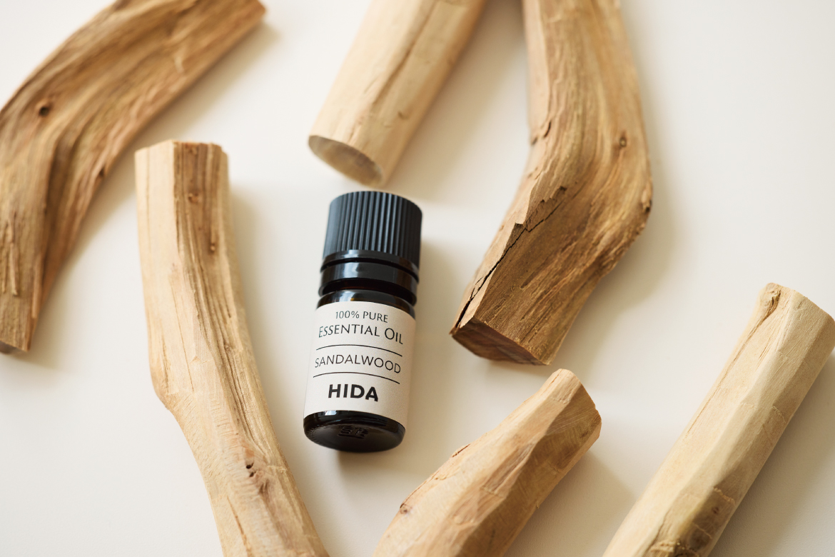 SANDAL WOOD エッセンシャルオイル 10ml SANDAL WOOD エッセンシャルオイル 10ml サンダルウッド